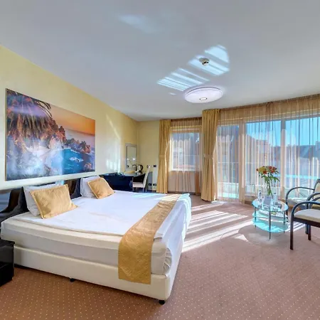 Hotell Europe 4*